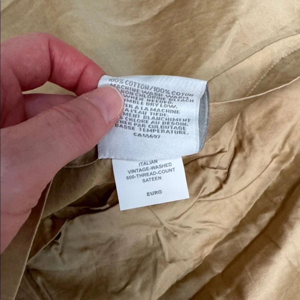 RH ITALIAN ULTRA-SOFT 600-THREAD-COUNT SATEEN KNIFE-EDGE SHAM NWT in Wheat
